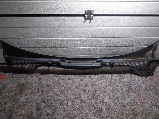 bontott SKODA OCTAVIA II Levélrács