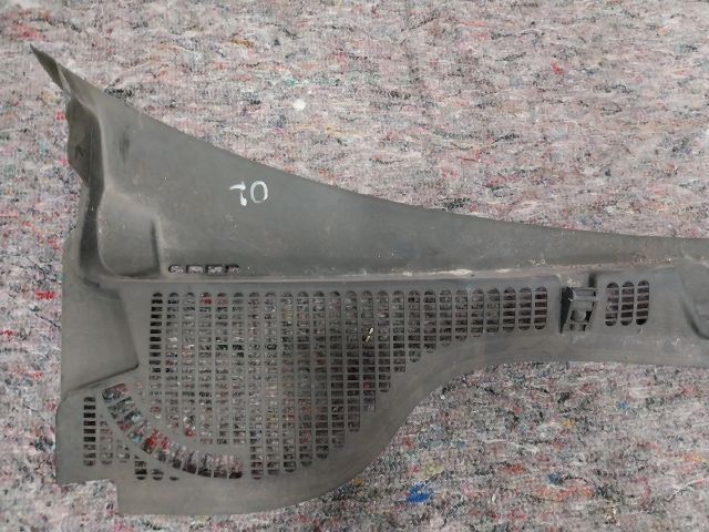 bontott SKODA OCTAVIA II Levélrács