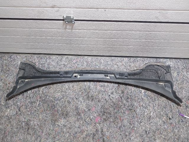 bontott SKODA OCTAVIA II Levélrács