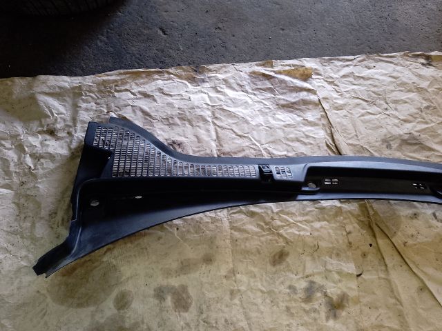 bontott SKODA OCTAVIA II Levélrács