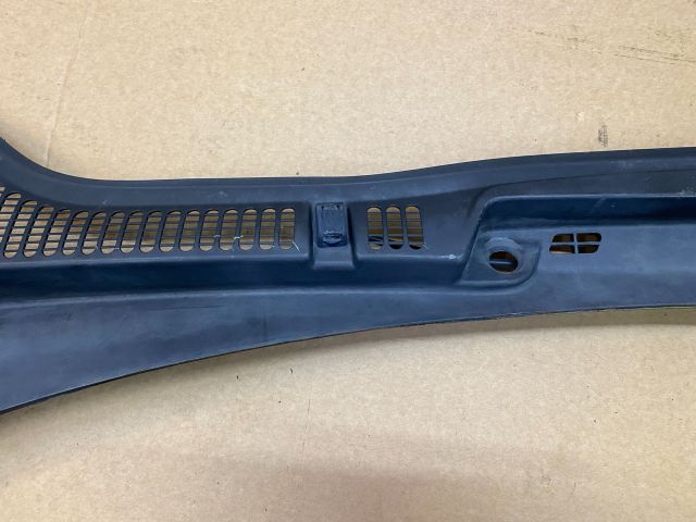 bontott SKODA OCTAVIA II Levélrács