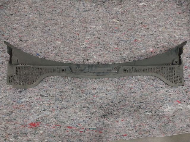 bontott SKODA OCTAVIA II Levélrács