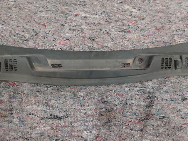 bontott SKODA OCTAVIA II Levélrács