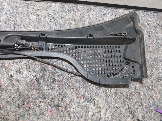 bontott SKODA OCTAVIA II Levélrács