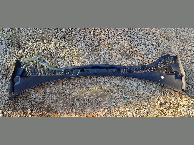 bontott SKODA OCTAVIA II Levélrács