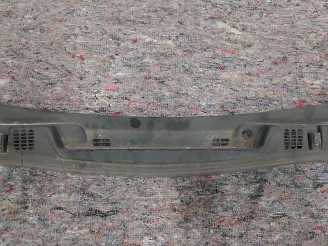 bontott SKODA OCTAVIA II Levélrács