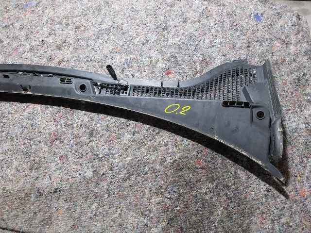 bontott SKODA OCTAVIA II Levélrács