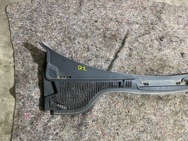 bontott SKODA OCTAVIA II Levélrács