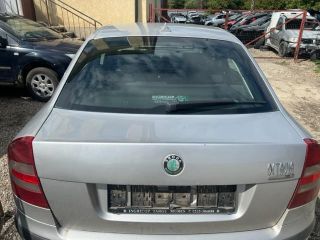 bontott SKODA OCTAVIA II Motorháztető Bal Zsanér