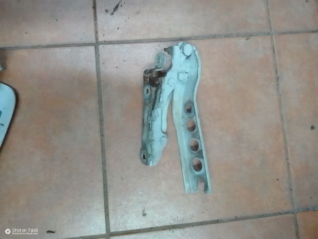 bontott SKODA OCTAVIA II Motorháztető Bal Zsanér