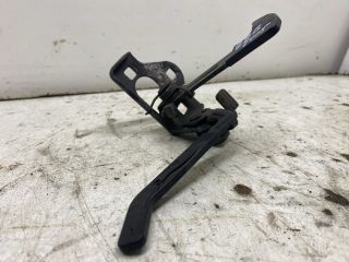 bontott SKODA OCTAVIA II Motorháztető Biztonsági Kampó