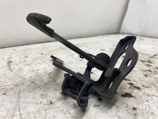 bontott SKODA OCTAVIA II Motorháztető Biztonsági Kampó