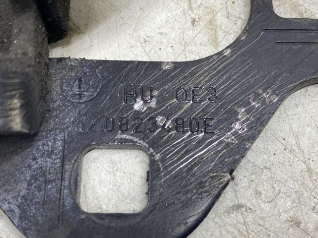 bontott SKODA OCTAVIA II Motorháztető Biztonsági Kampó