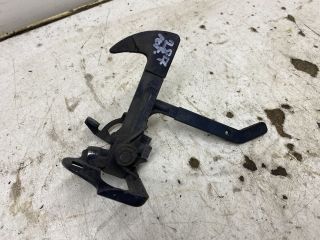 bontott SKODA OCTAVIA II Motorháztető Biztonsági Kampó