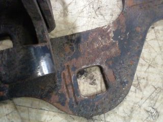 bontott SKODA OCTAVIA II Motorháztető Biztonsági Kampó