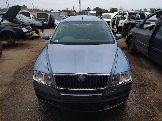 bontott SKODA OCTAVIA II Motorháztető Gumikéder