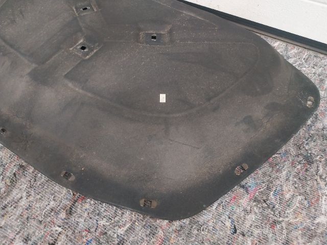 bontott SKODA OCTAVIA II Motorháztető Szigetelés