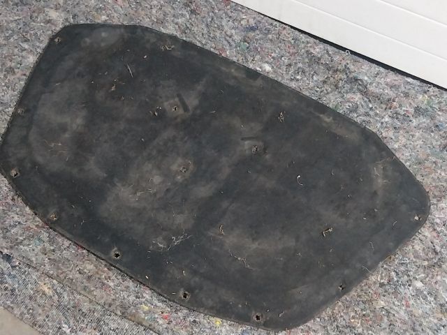 bontott SKODA OCTAVIA II Motorháztető Szigetelés