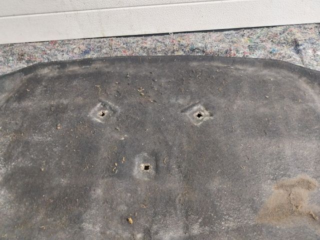 bontott SKODA OCTAVIA II Motorháztető Szigetelés