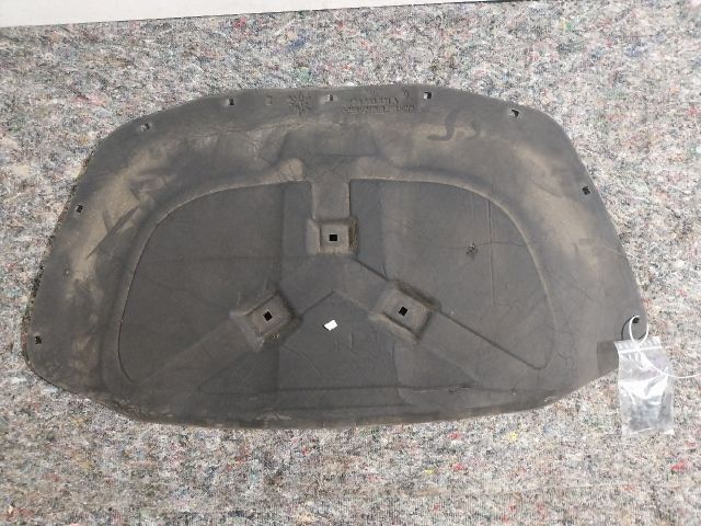 bontott SKODA OCTAVIA II Motorháztető Szigetelés