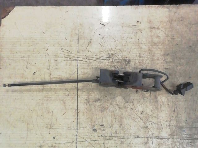 bontott SKODA OCTAVIA II Motorháztető Zárszerkezet