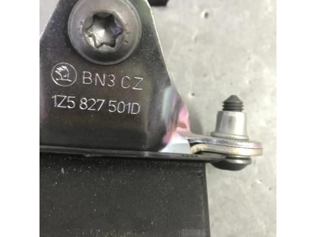 bontott SKODA OCTAVIA II Motorháztető Zárszerkezet