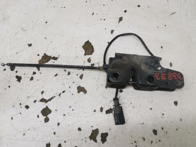 bontott SKODA OCTAVIA II Motorháztető Zárszerkezet