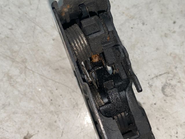 bontott SKODA OCTAVIA II Motorháztető Zárszerkezet