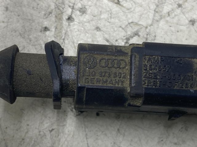 bontott SKODA OCTAVIA II Motorháztető Zárszerkezet