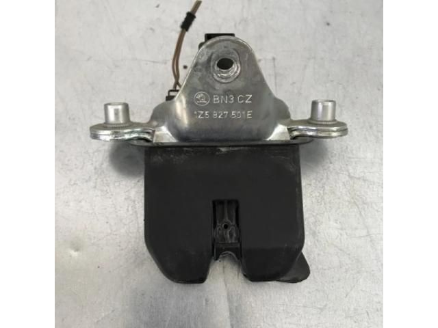 bontott SKODA OCTAVIA II Motorháztető Zárszerkezet