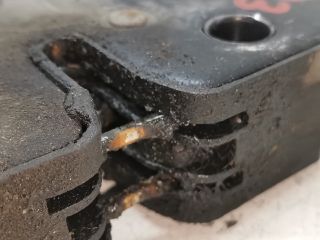 bontott SKODA OCTAVIA II Motorháztető Zárszerkezet