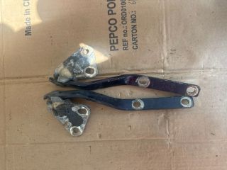 bontott SKODA OCTAVIA II Motorháztető Zsanér Pár