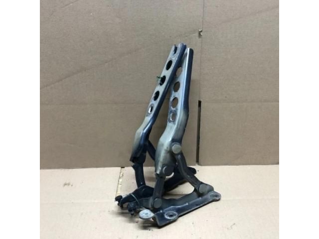 bontott SKODA OCTAVIA II Motorháztető Zsanér Pár