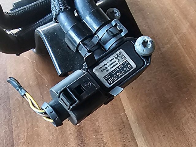 bontott SKODA OCTAVIA II Nyomástartó Szelep