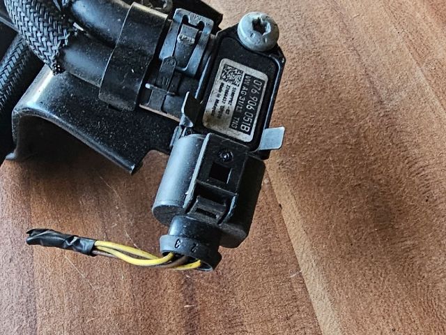 bontott SKODA OCTAVIA II Nyomástartó Szelep