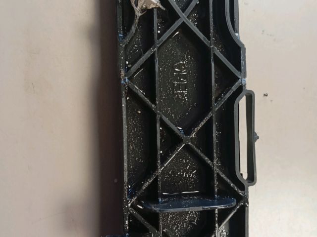 bontott SKODA OCTAVIA II Pollenszűrő Fedél