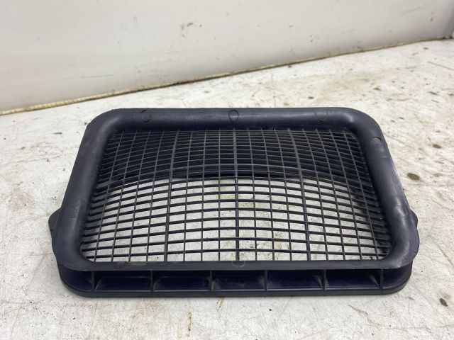 bontott SKODA OCTAVIA II Pollenszűrő Fedél