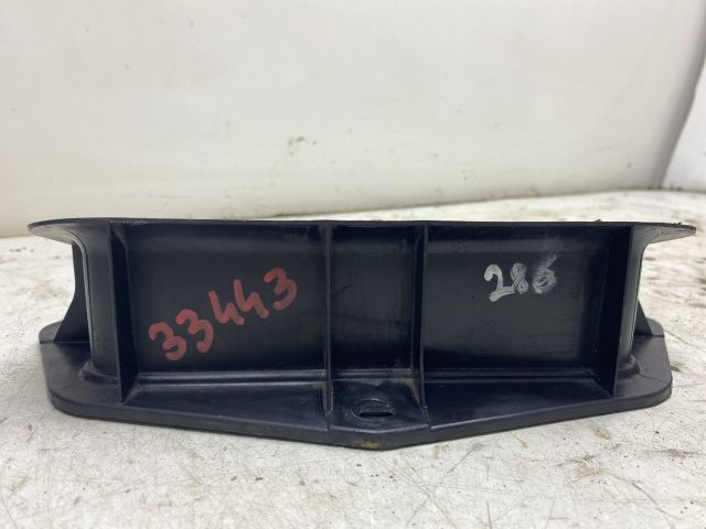 bontott SKODA OCTAVIA II Pollenszűrő Fedél