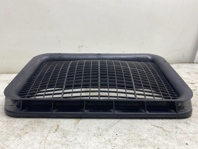 bontott SKODA OCTAVIA II Pollenszűrő Fedél