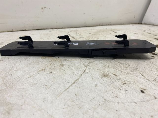 bontott SKODA OCTAVIA II Pollenszűrő Fedél