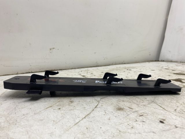 bontott SKODA OCTAVIA II Pollenszűrő Fedél