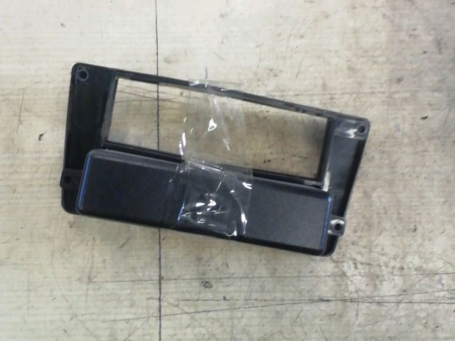 bontott SKODA OCTAVIA II Rádió / CD Keret