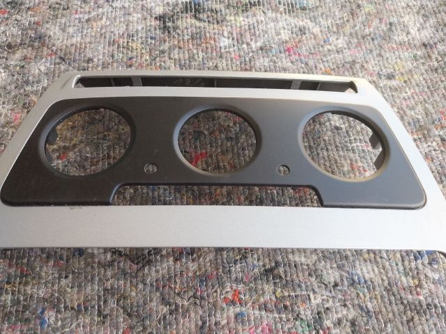 bontott SKODA OCTAVIA II Rádió / CD Keret