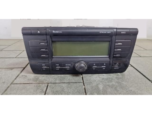 bontott SKODA OCTAVIA II Rádió / CD