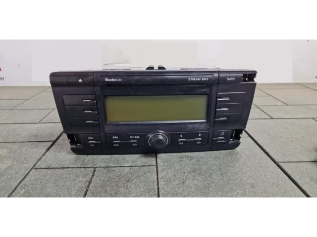 bontott SKODA OCTAVIA II Rádió / CD
