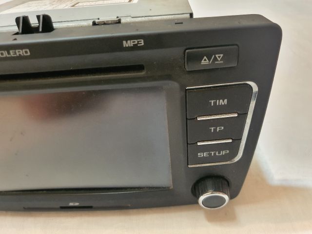 bontott SKODA OCTAVIA II Rádió / CD