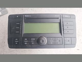 bontott SKODA OCTAVIA II Rádió / CD