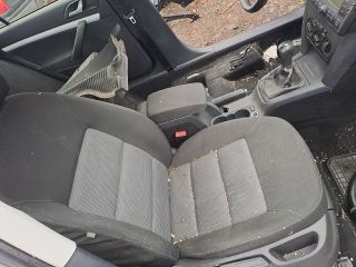 bontott SKODA OCTAVIA II Rádió / CD