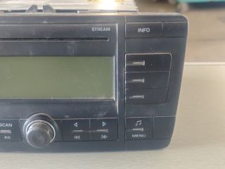 bontott SKODA OCTAVIA II Rádió / CD