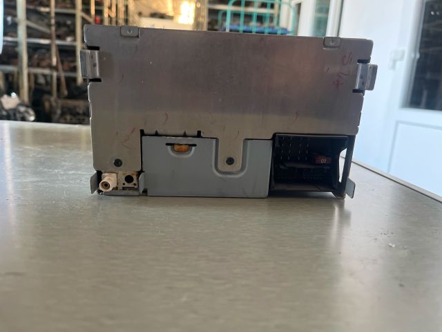 bontott SKODA OCTAVIA II Rádió / CD